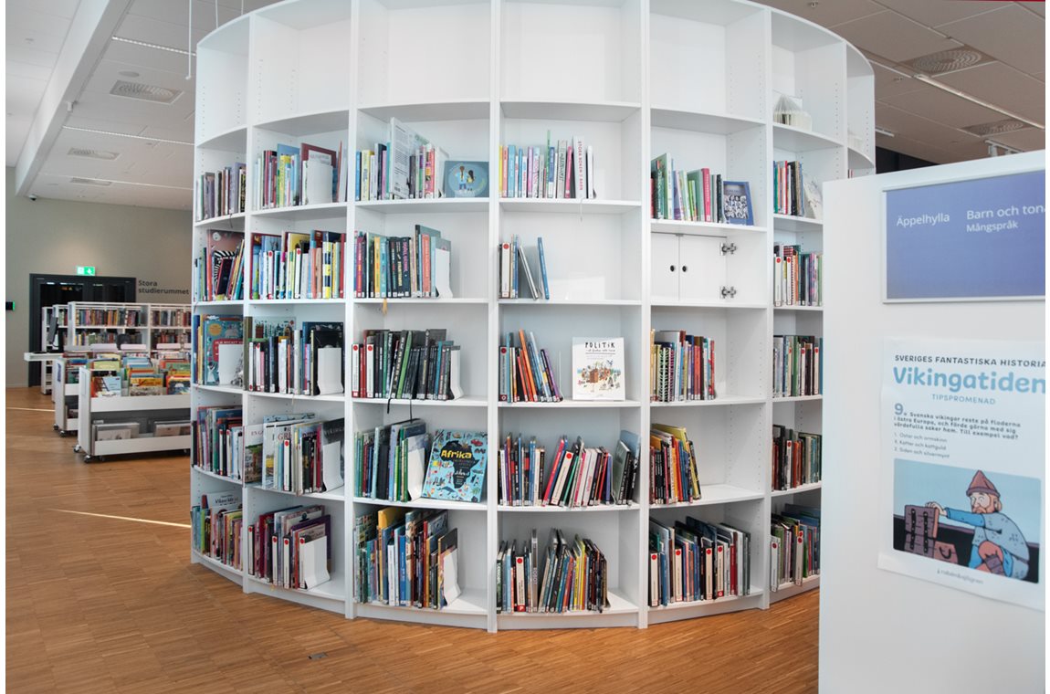 Bibliothéque municipale de Kävlinge, Suède - Bibliothèque municipale et BDP