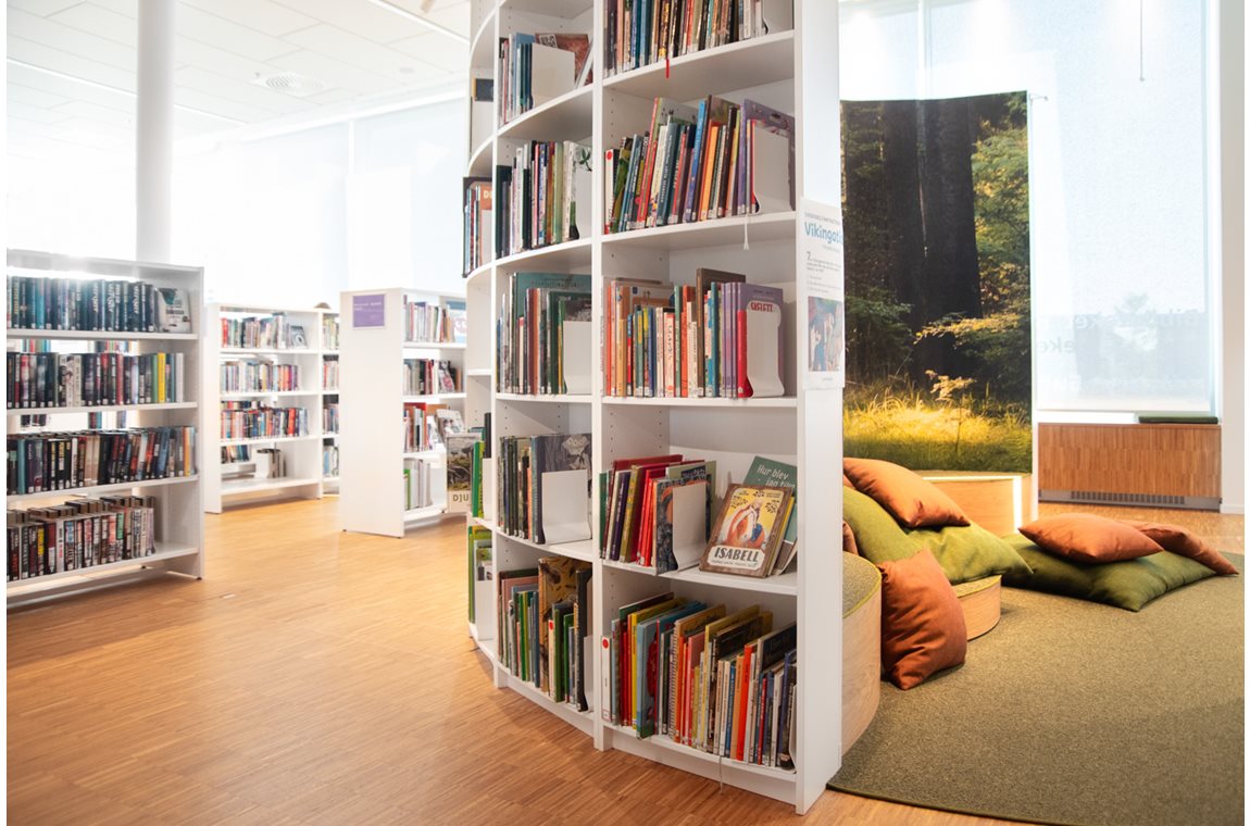 Bibliothéque municipale de Kävlinge, Suède - Bibliothèque municipale et BDP