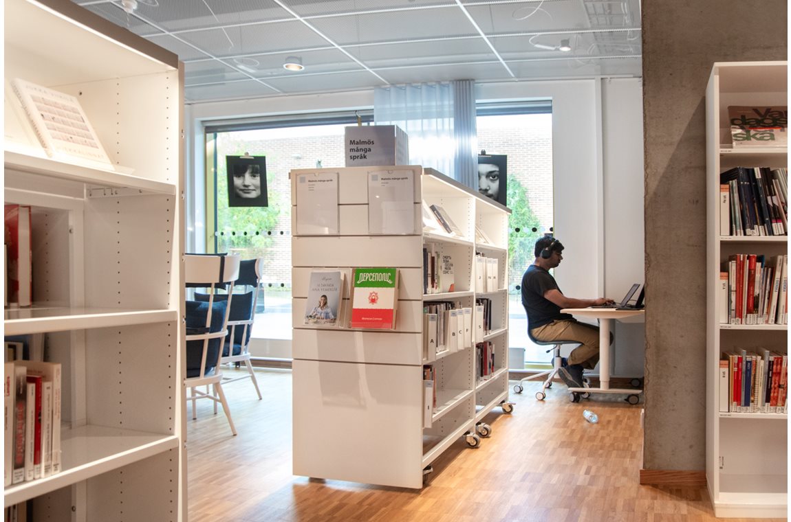 Rosengårdsbiblioteket, Malmø, Sverige - Offentliga bibliotek