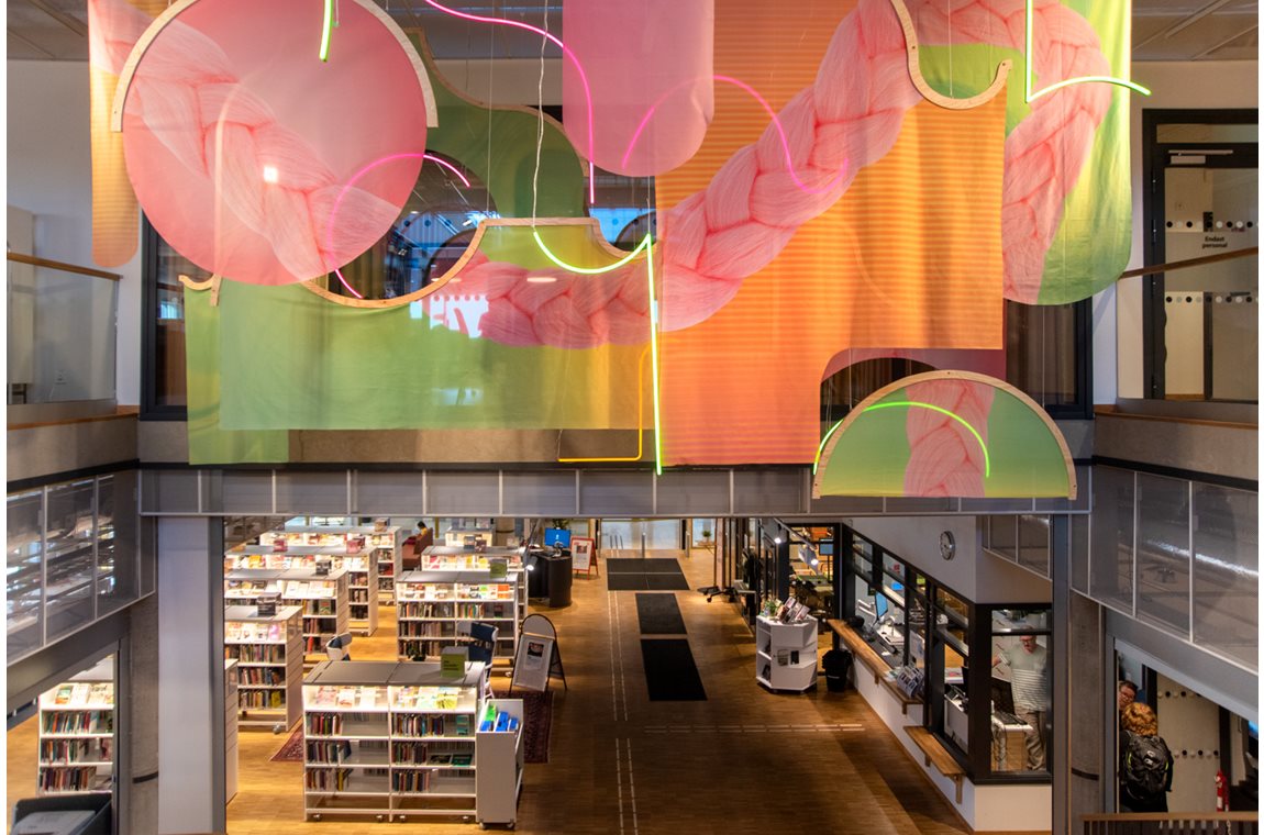 Rosengårdsbiblioteket, Malmø, Sverige - Offentliga bibliotek