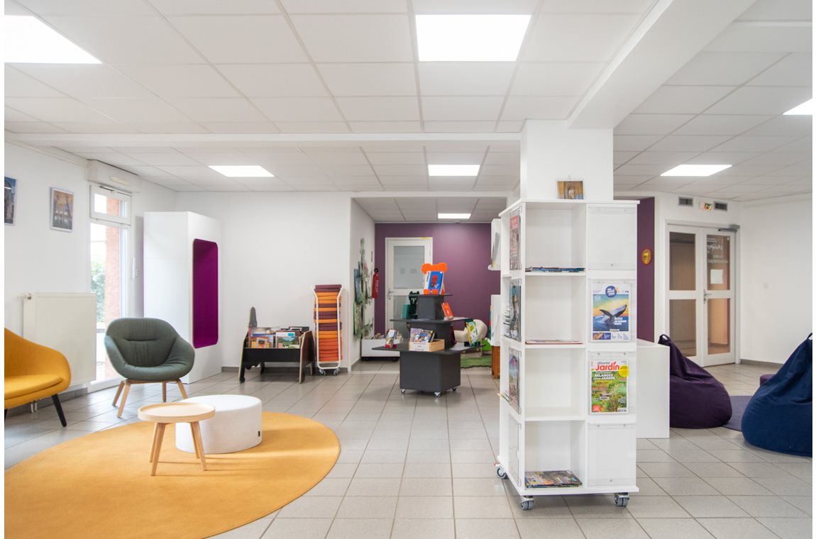 Öffentliche Bibliothek Savigneux, Frankreich - Öffentliche Bibliothek