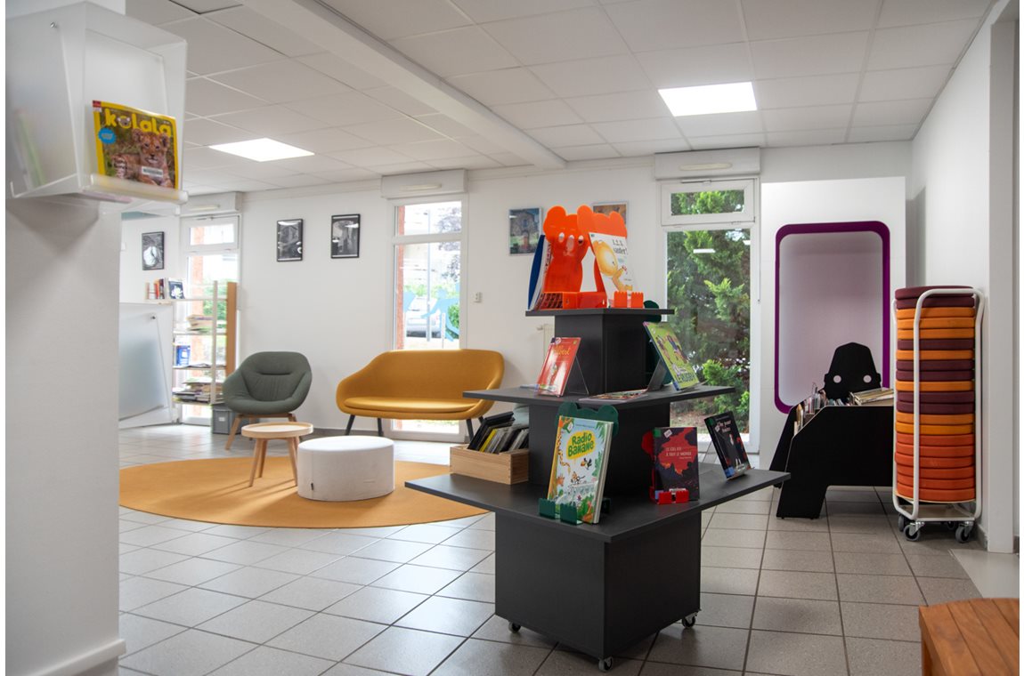 Öffentliche Bibliothek Savigneux, Frankreich - Öffentliche Bibliothek