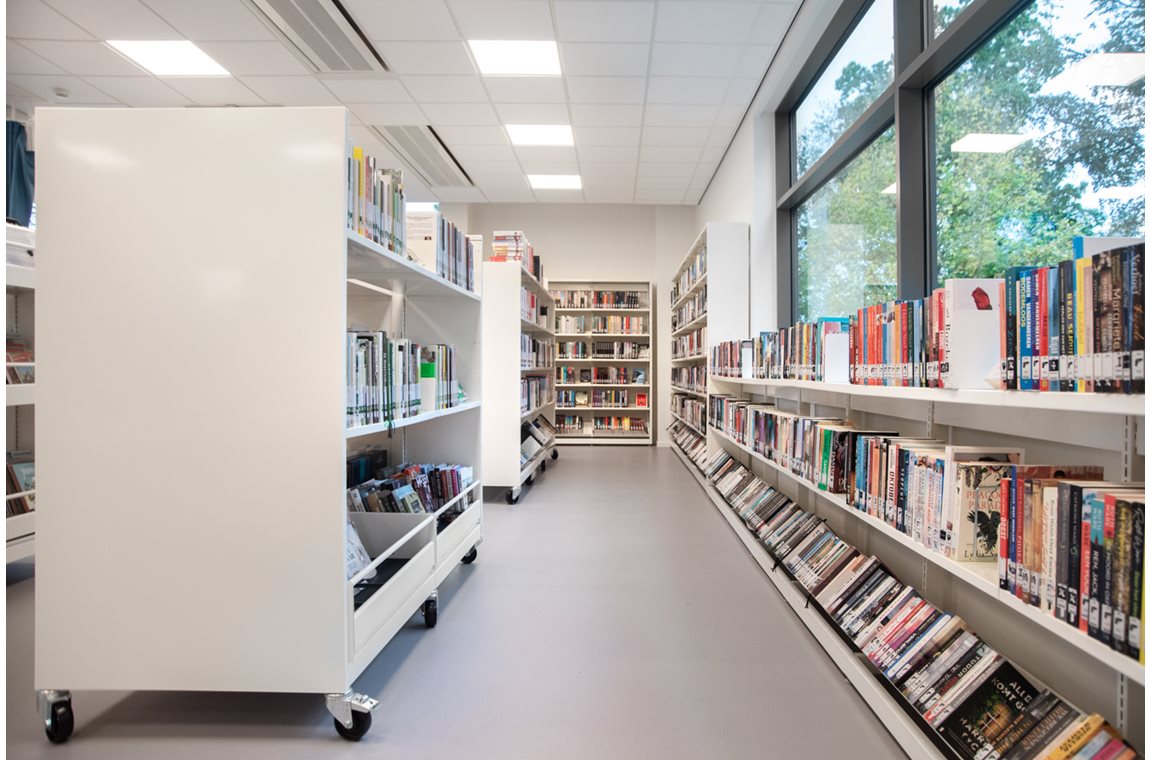 Bibliothèque municipale d'Zingem, Belgique - Bibliothèque municipale et BDP