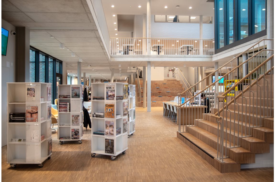 Bibliothèque municipale d'Pelt, Belgique - Bibliothèque municipale et BDP