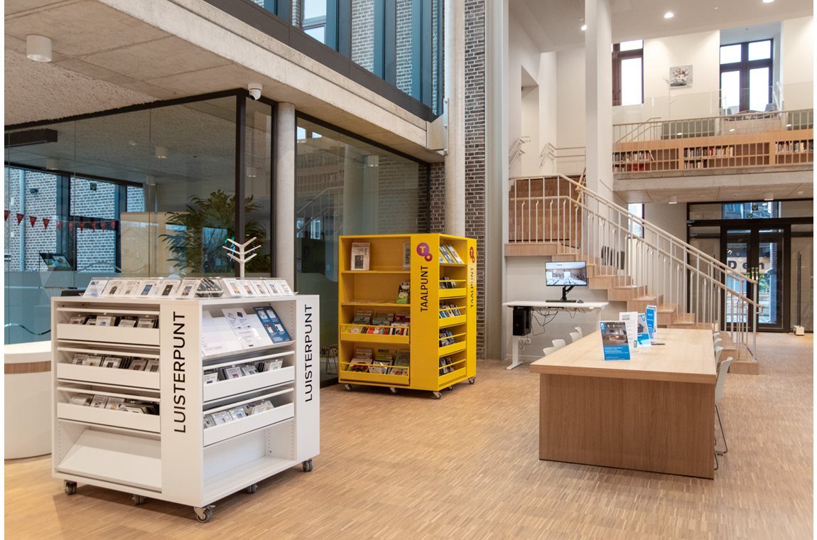 Bibliothèque municipale d'Pelt, Belgique - Bibliothèque municipale et BDP
