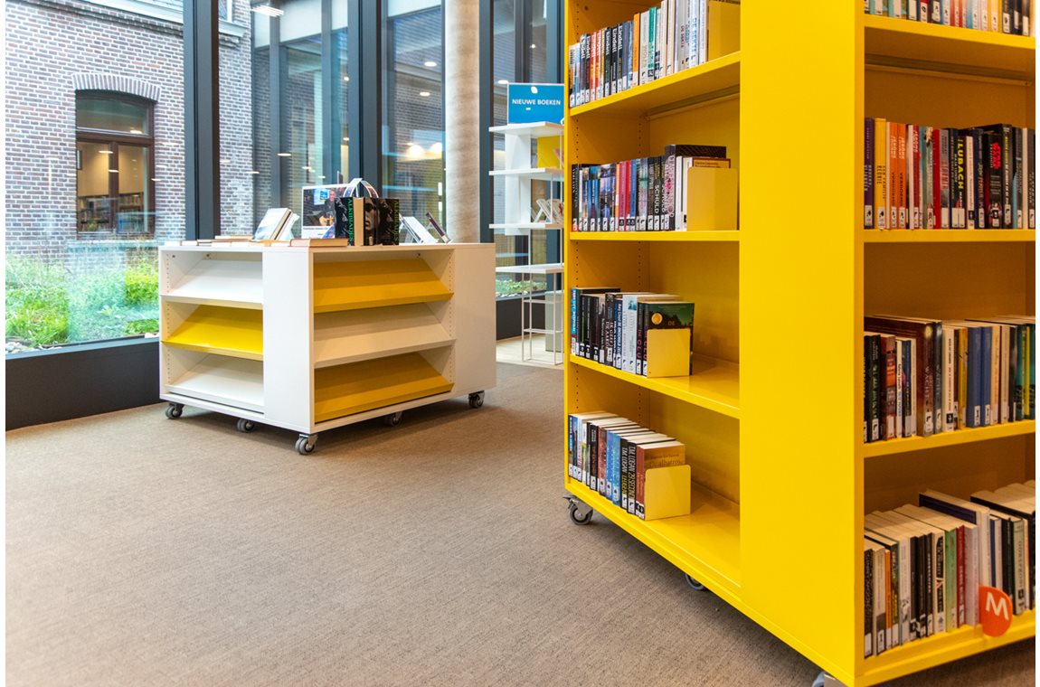 Bibliothèque municipale d'Pelt, Belgique - Bibliothèque municipale et BDP