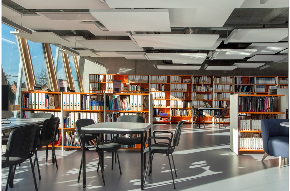 Bibliothèque municipale Dour, Belgique - Bibliothèque municipale et BDP
