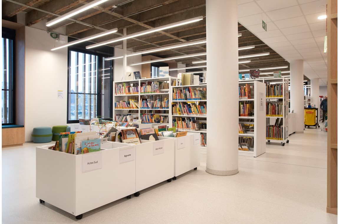La Louviere Public Library, Belgium - Public library
