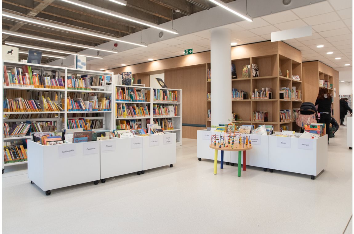 La Louviere Public Library, Belgium - Public library