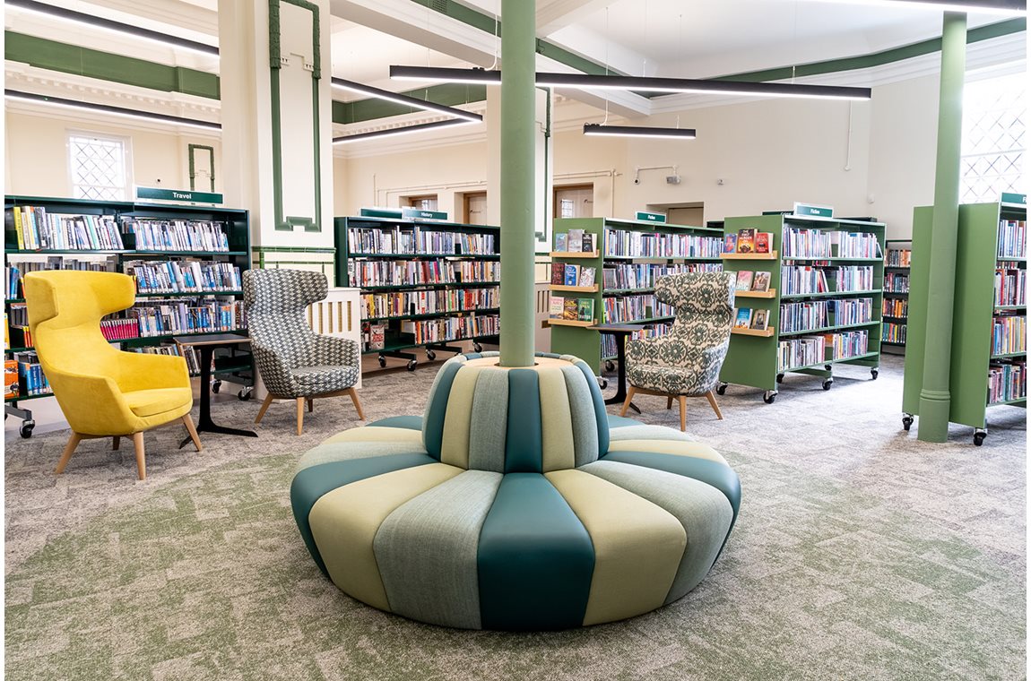 Bibliothèque de Chorlton, Manchester , Royaume-Uni - Bibliothèque municipale et BDP