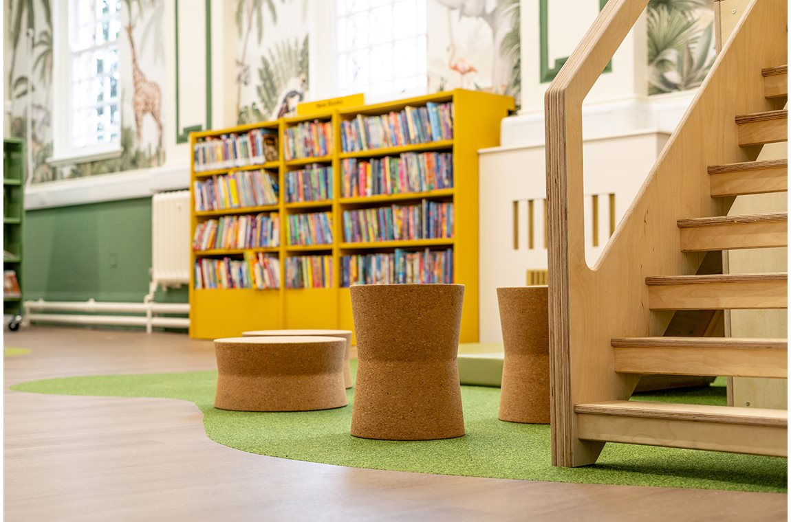 Bibliothèque de Chorlton, Manchester , Royaume-Uni - Bibliothèque municipale et BDP