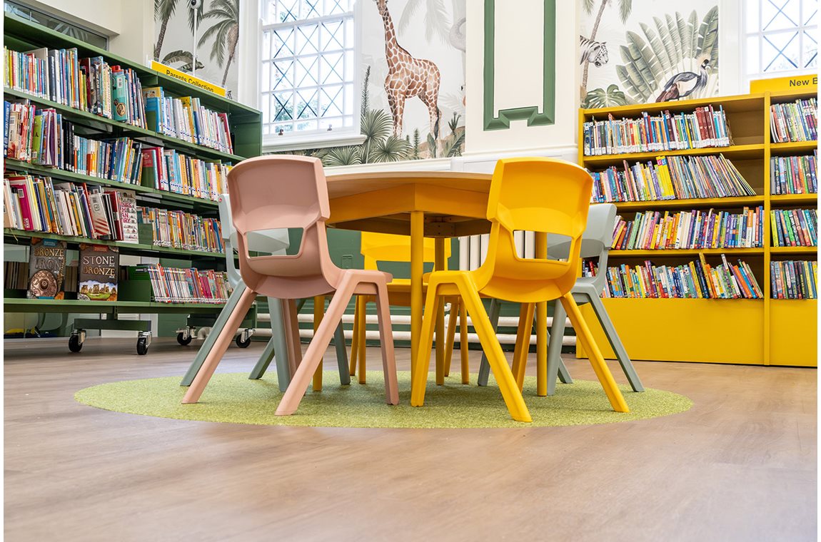 Bibliothèque de Chorlton, Manchester , Royaume-Uni - Bibliothèque municipale et BDP