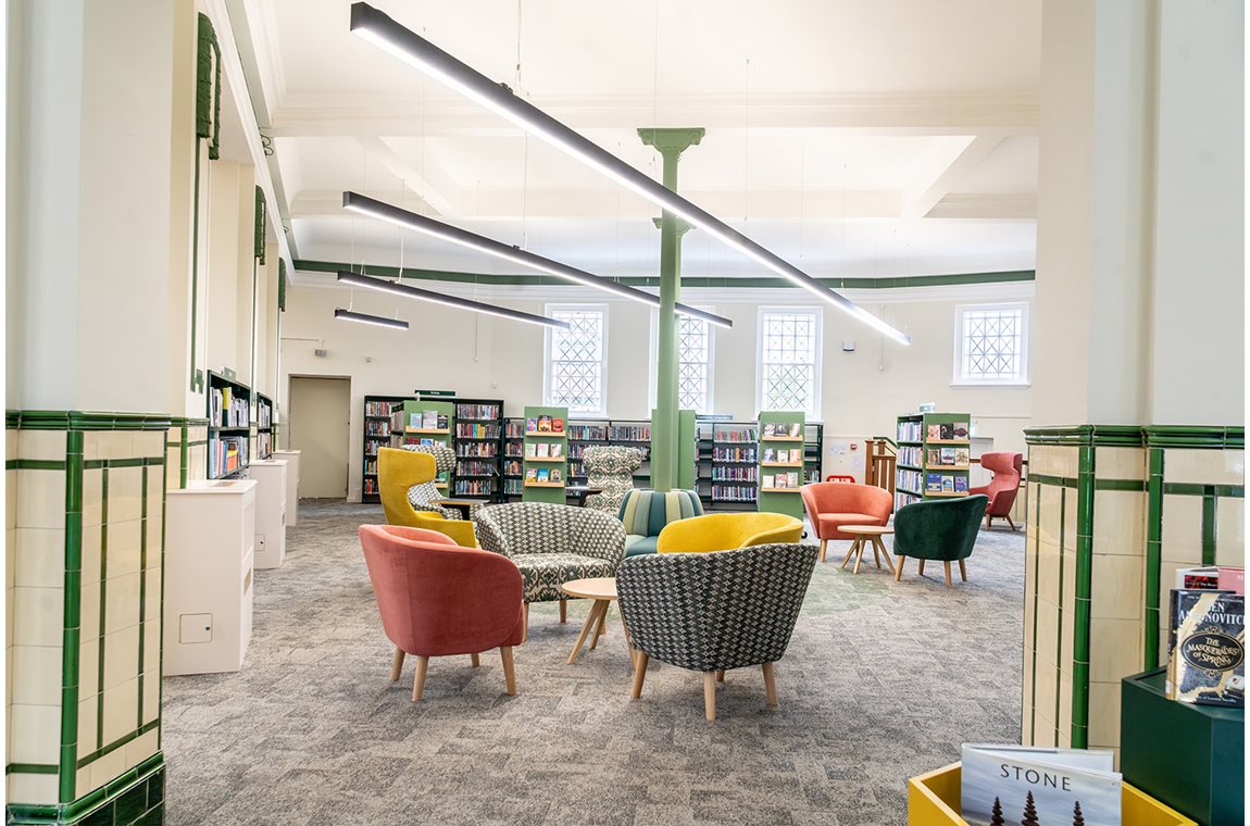 Bibliothèque de Chorlton, Manchester , Royaume-Uni - Bibliothèque municipale et BDP