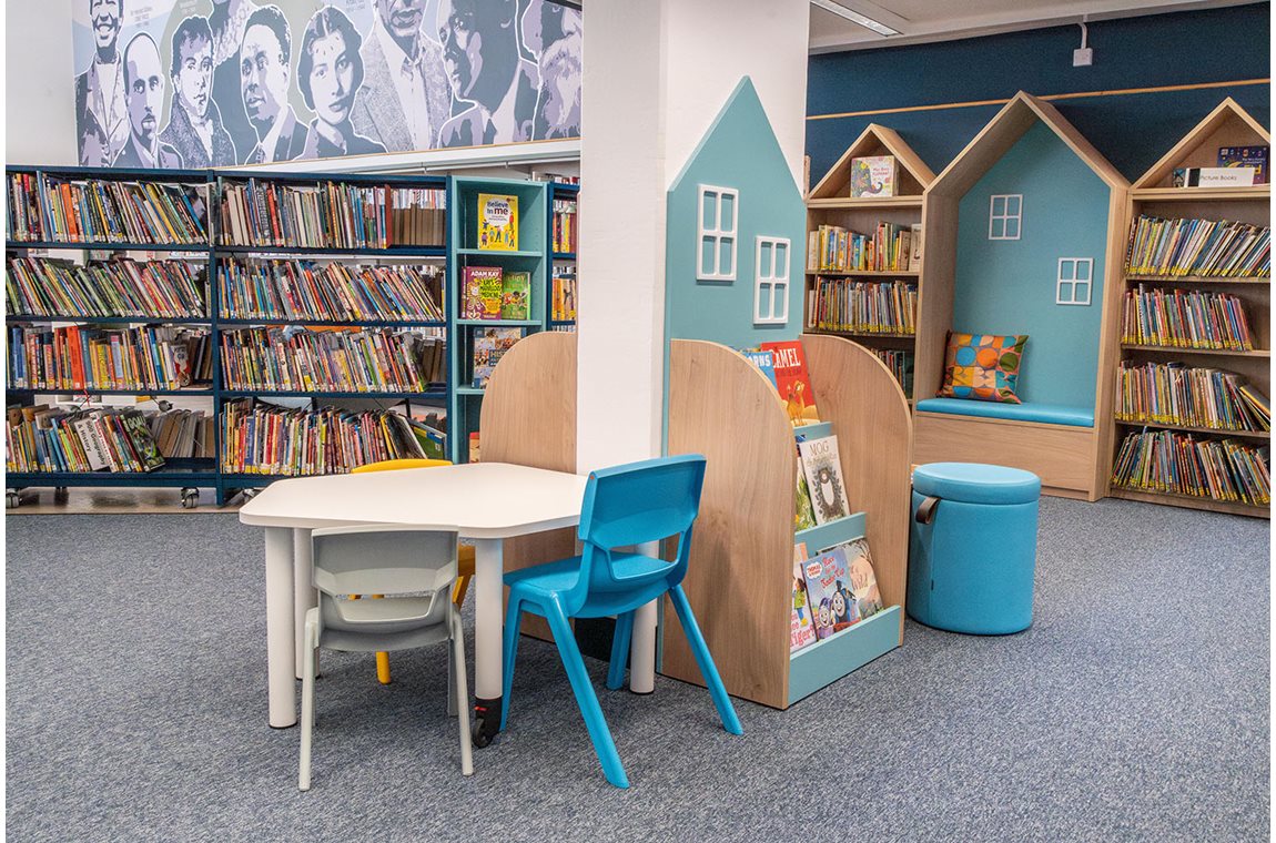 Bibliothèque municipale de Holborn, Royaume-Uni - Bibliothèque municipale et BDP