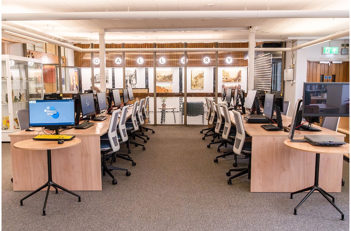 Bibliothèque municipale de Holborn, Royaume-Uni - Bibliothèque municipale et BDP