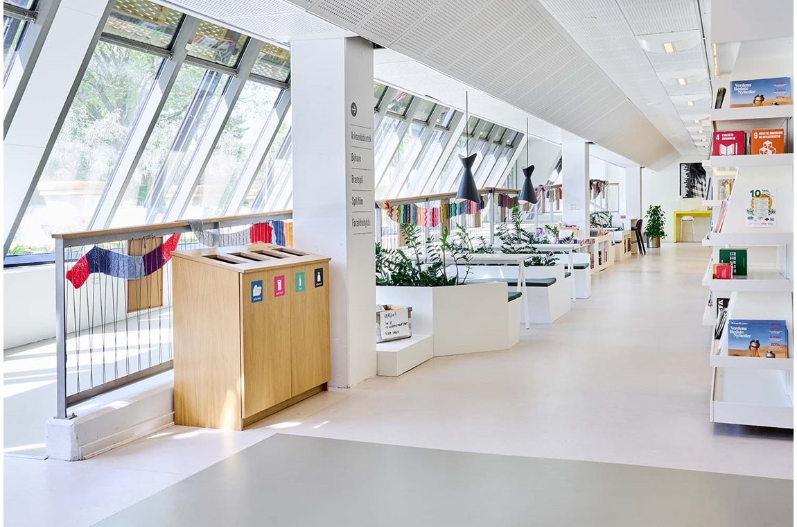 Kulturium Ishøj Bibliothek, Dänemark - Öffentliche Bibliothek