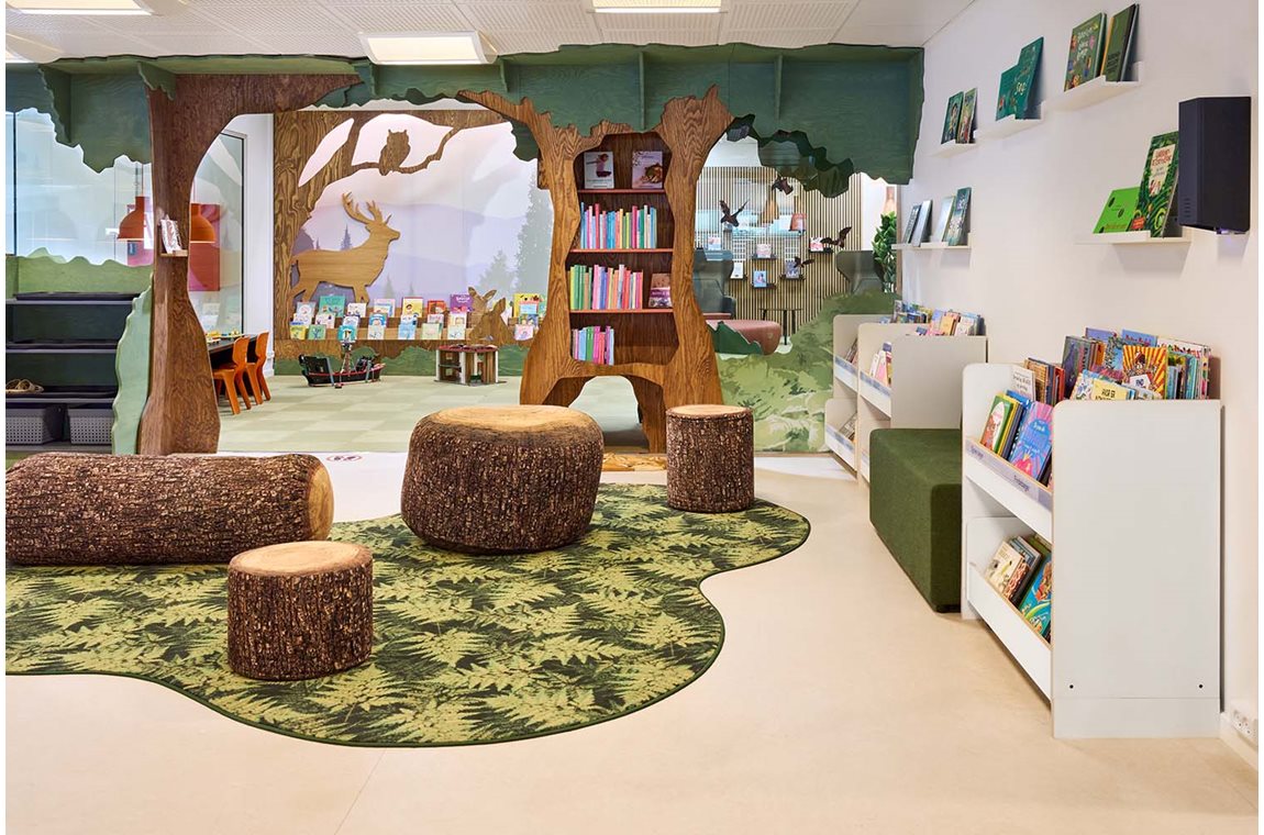 Kulturium Ishøj Bibliothek, Dänemark - Öffentliche Bibliothek