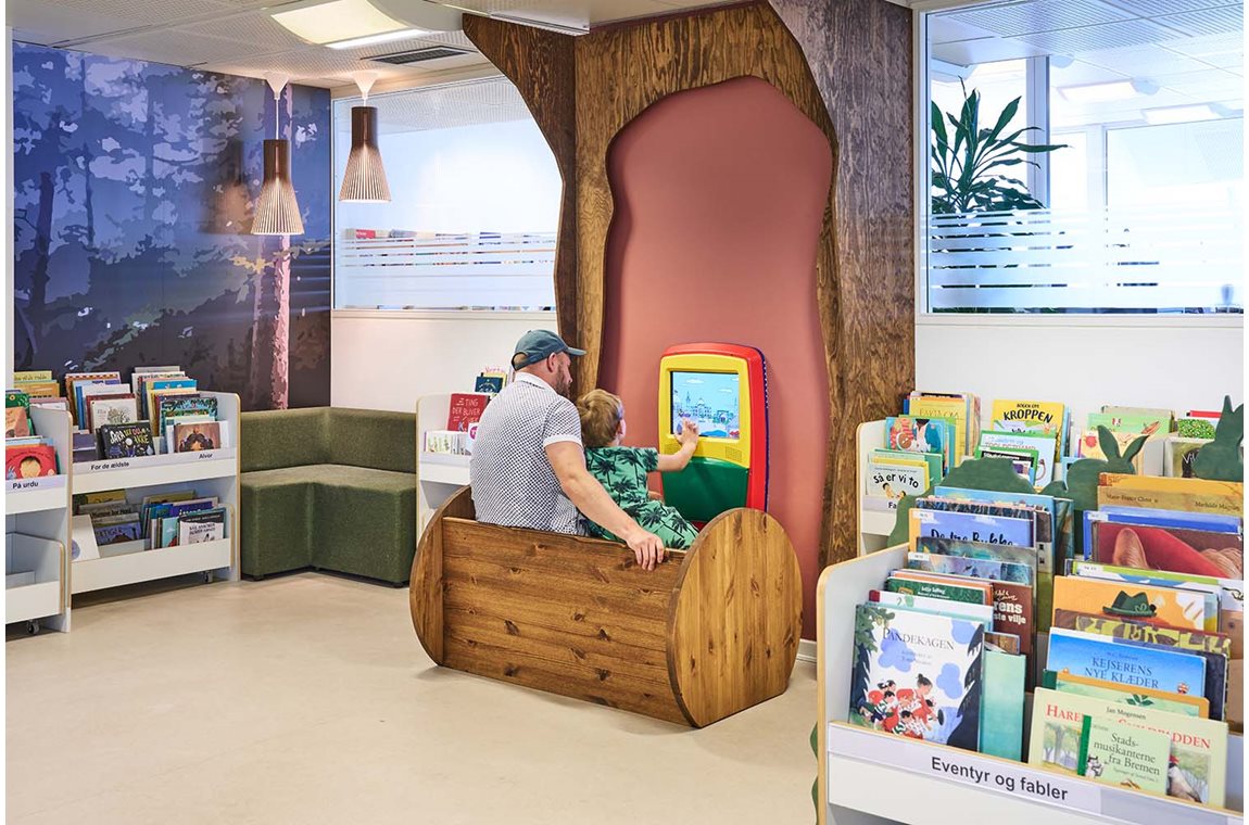 Kulturium Ishøj Bibliothek, Dänemark - Öffentliche Bibliothek
