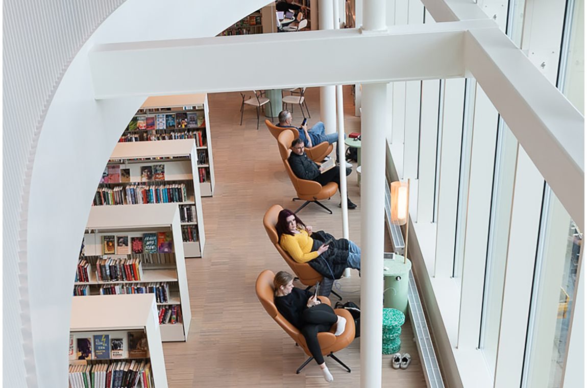 Agnes Kulturzentrum, Schweden - Öffentliche Bibliothek