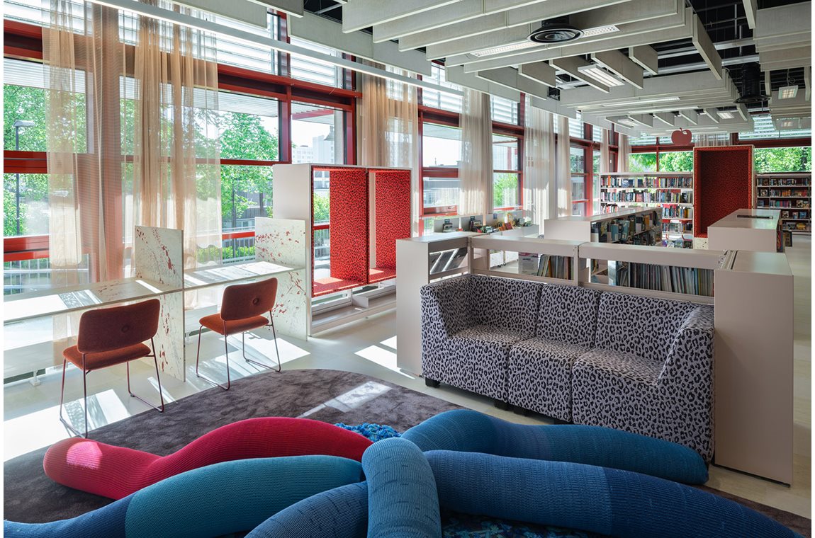 Bibliothèque municipale de Västra Frölunda, Suède - Bibliothèque municipale et BDP