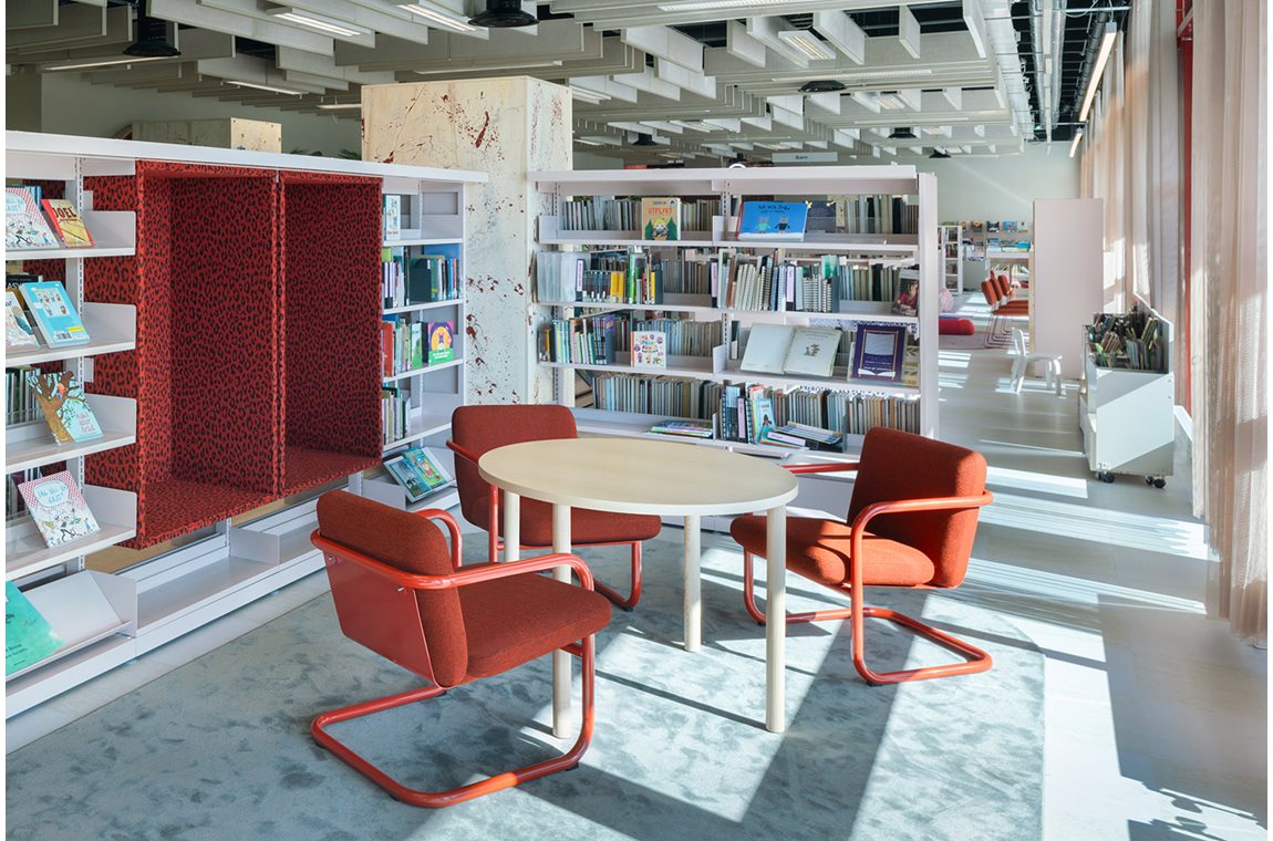 Bibliothèque municipale de Västra Frölunda, Suède - Bibliothèque municipale et BDP
