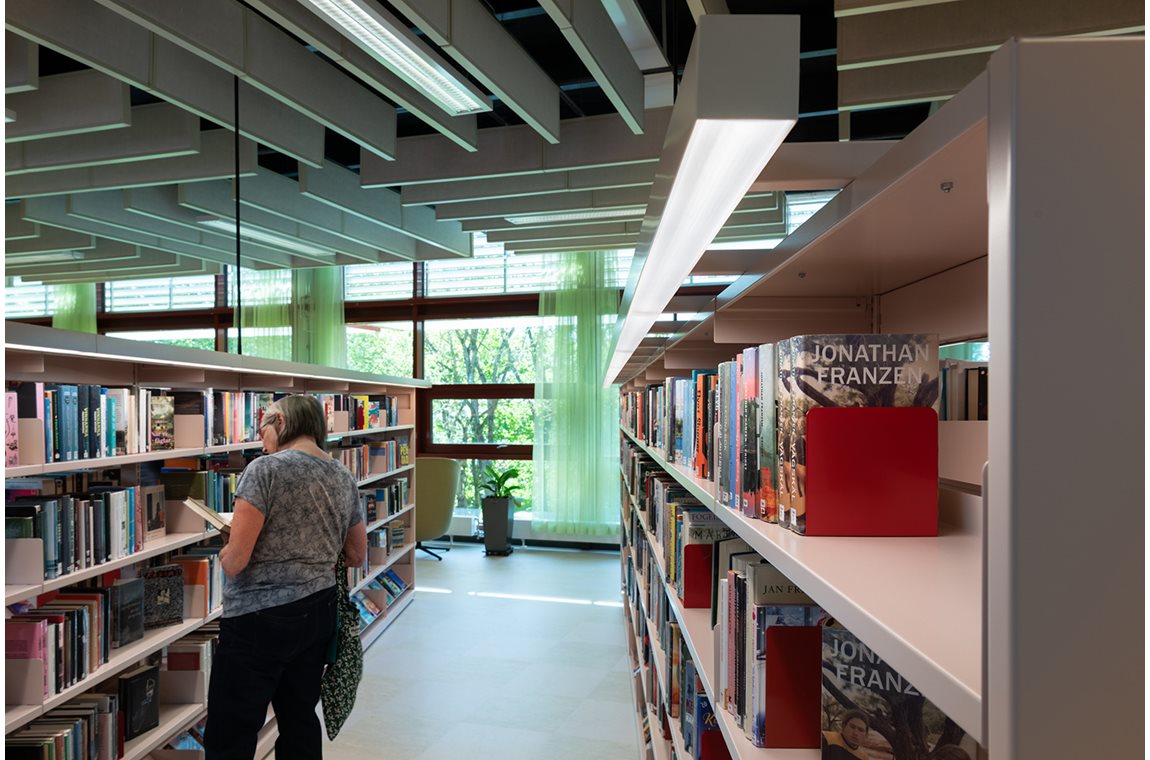 Bibliothèque municipale de Västra Frölunda, Suède - Bibliothèque municipale et BDP