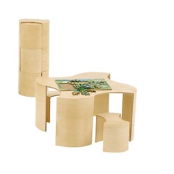 E15139 - Table with 4 stools