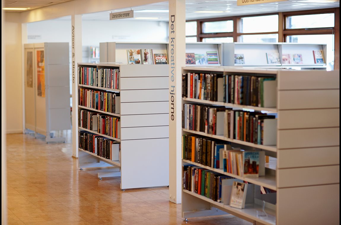Bibliothèque municipale de Glostrup, Danemark - Bibliothèque municipale et BDP