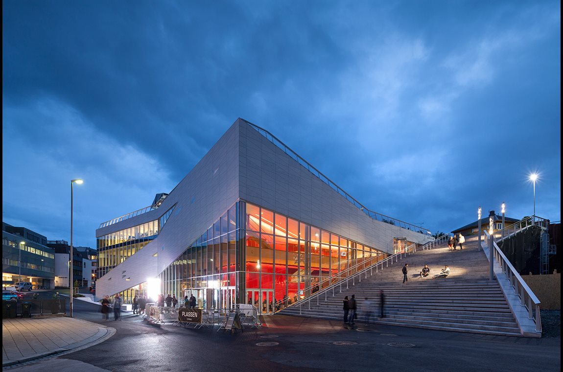 Bibliothèque municpale de Molde, Danemark - Bibliothèque municipale et BDP